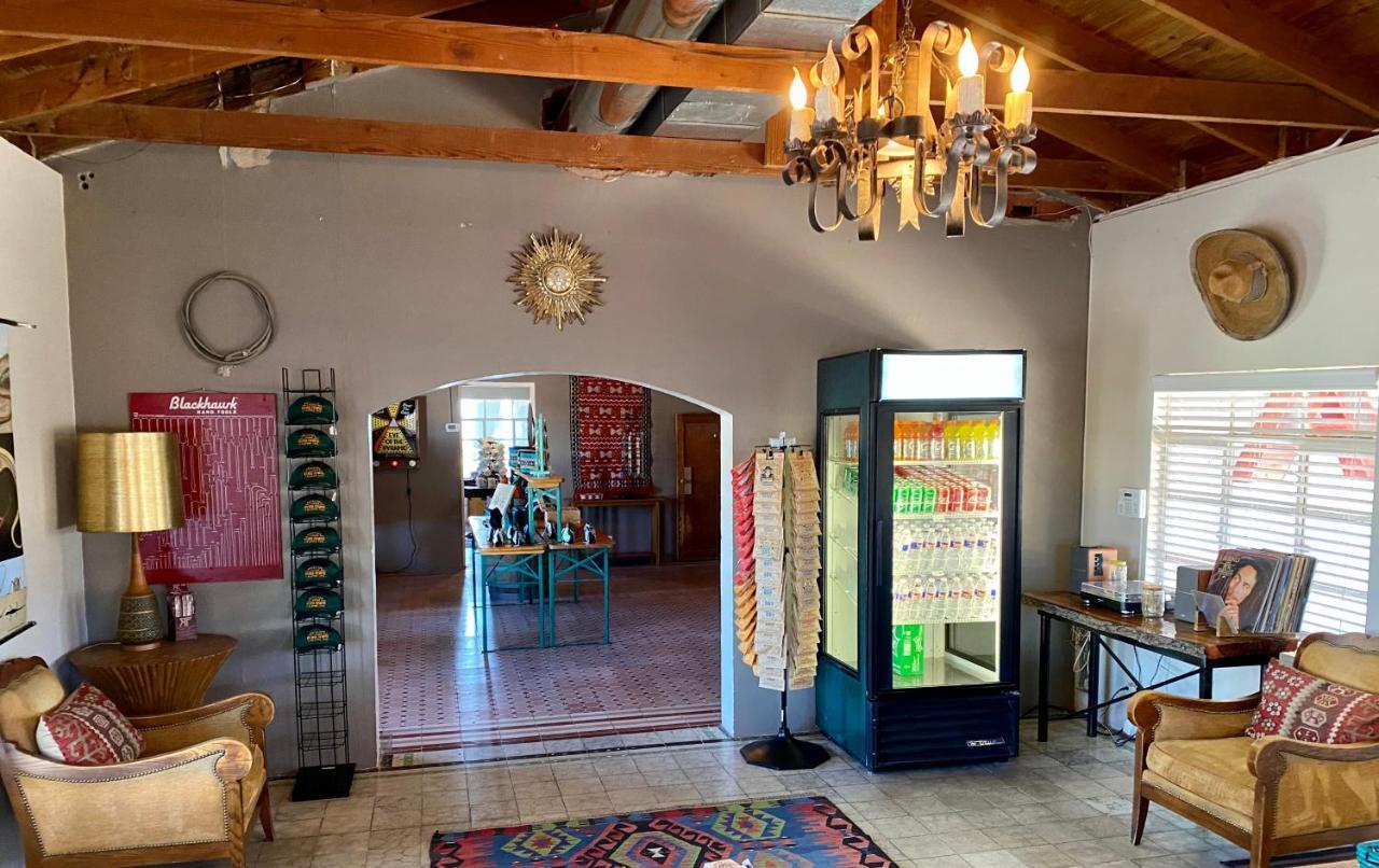 Antelope Lodge Alpine Bagian luar foto