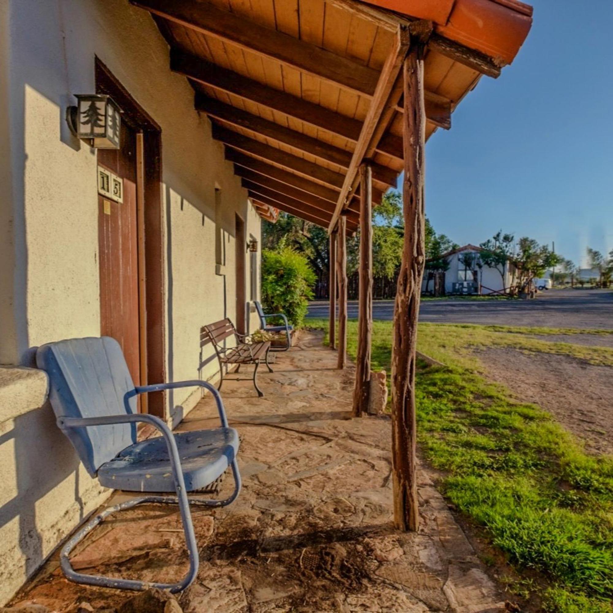 Antelope Lodge Alpine Bagian luar foto