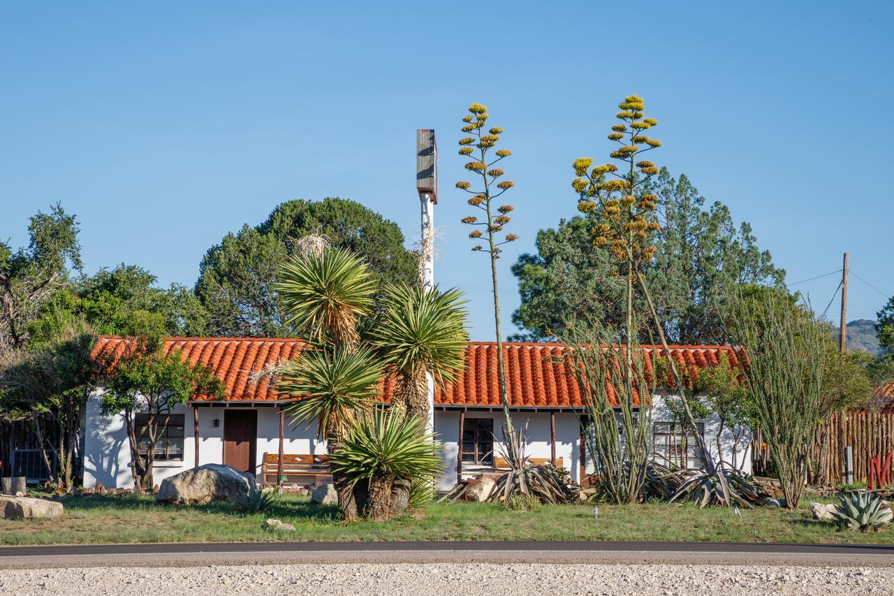 Antelope Lodge Alpine Bagian luar foto