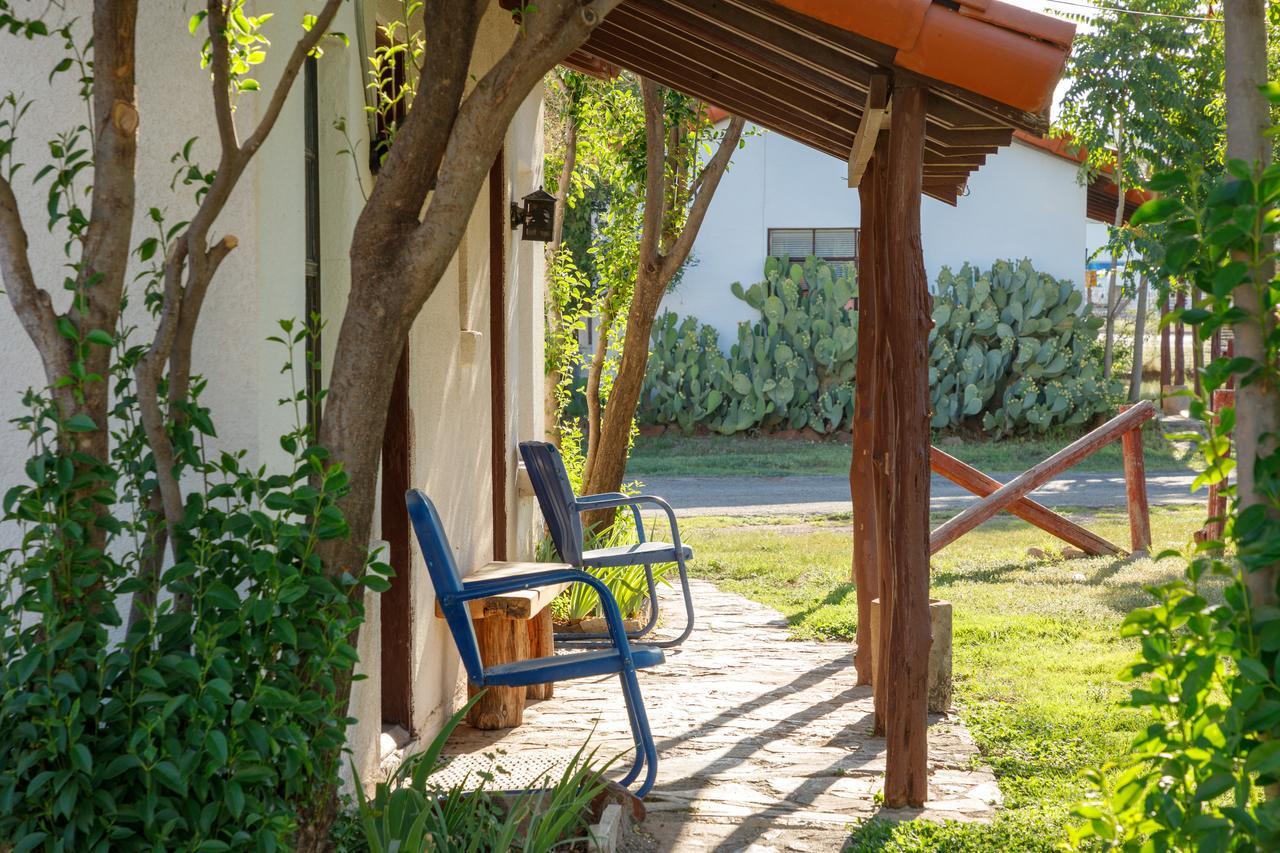Antelope Lodge Alpine Bagian luar foto