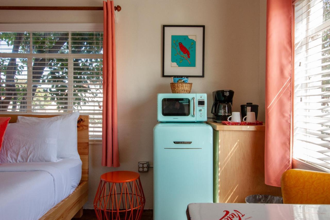 Antelope Lodge Alpine Bagian luar foto